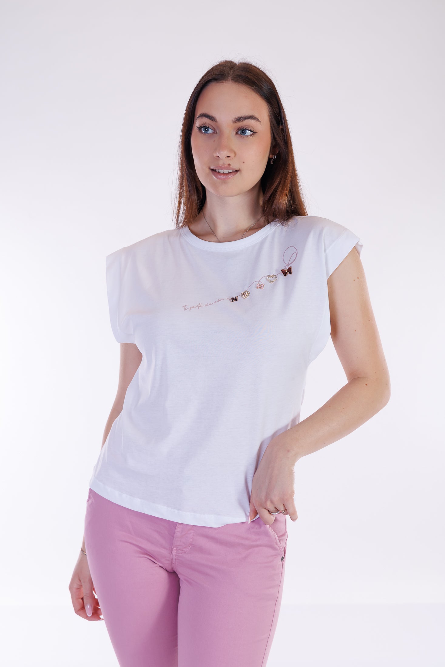 T-shirt scritta e charms