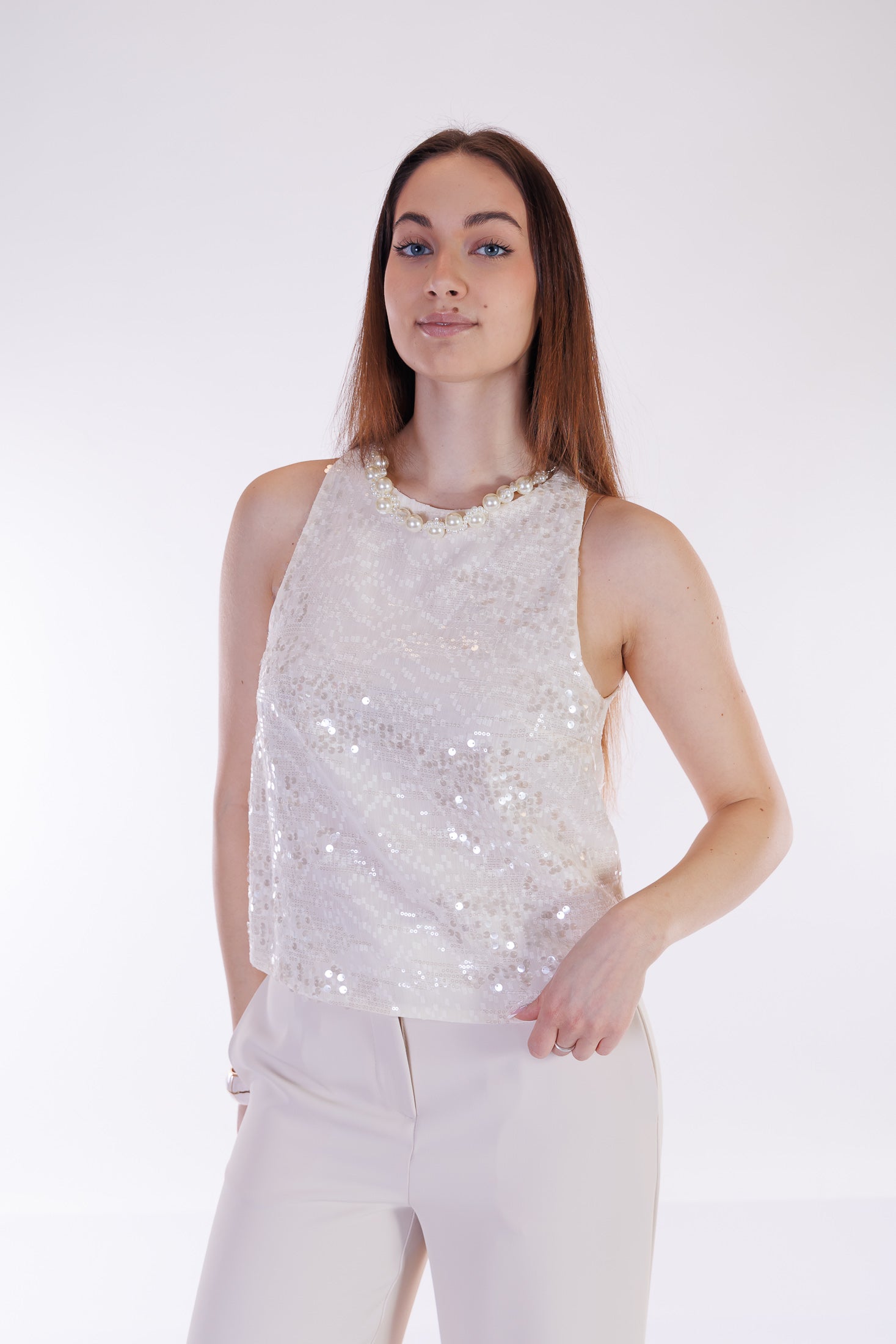 Top collana e paillettes