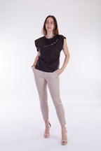 T-shirt scritta e charms