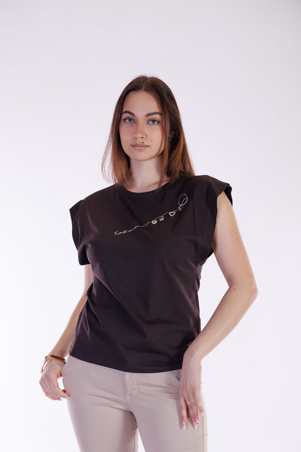 T-shirt scritta e charms