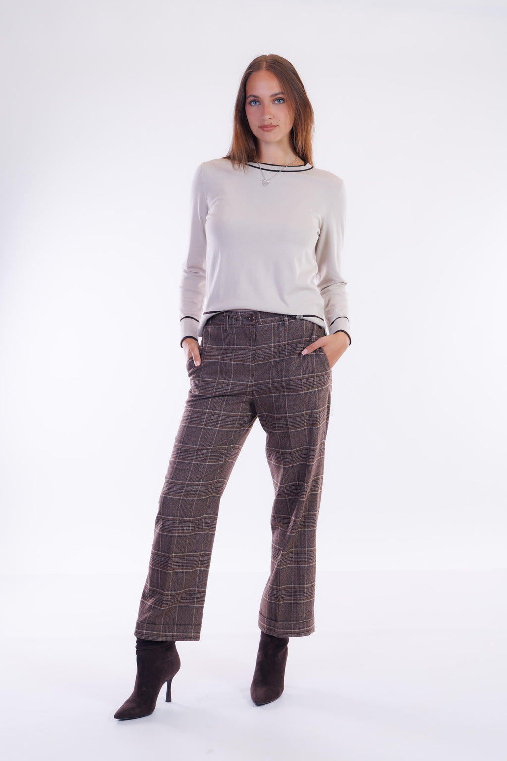 Pantalone check