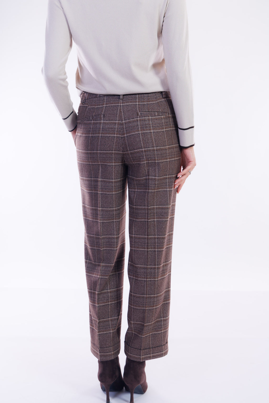 Pantalone check