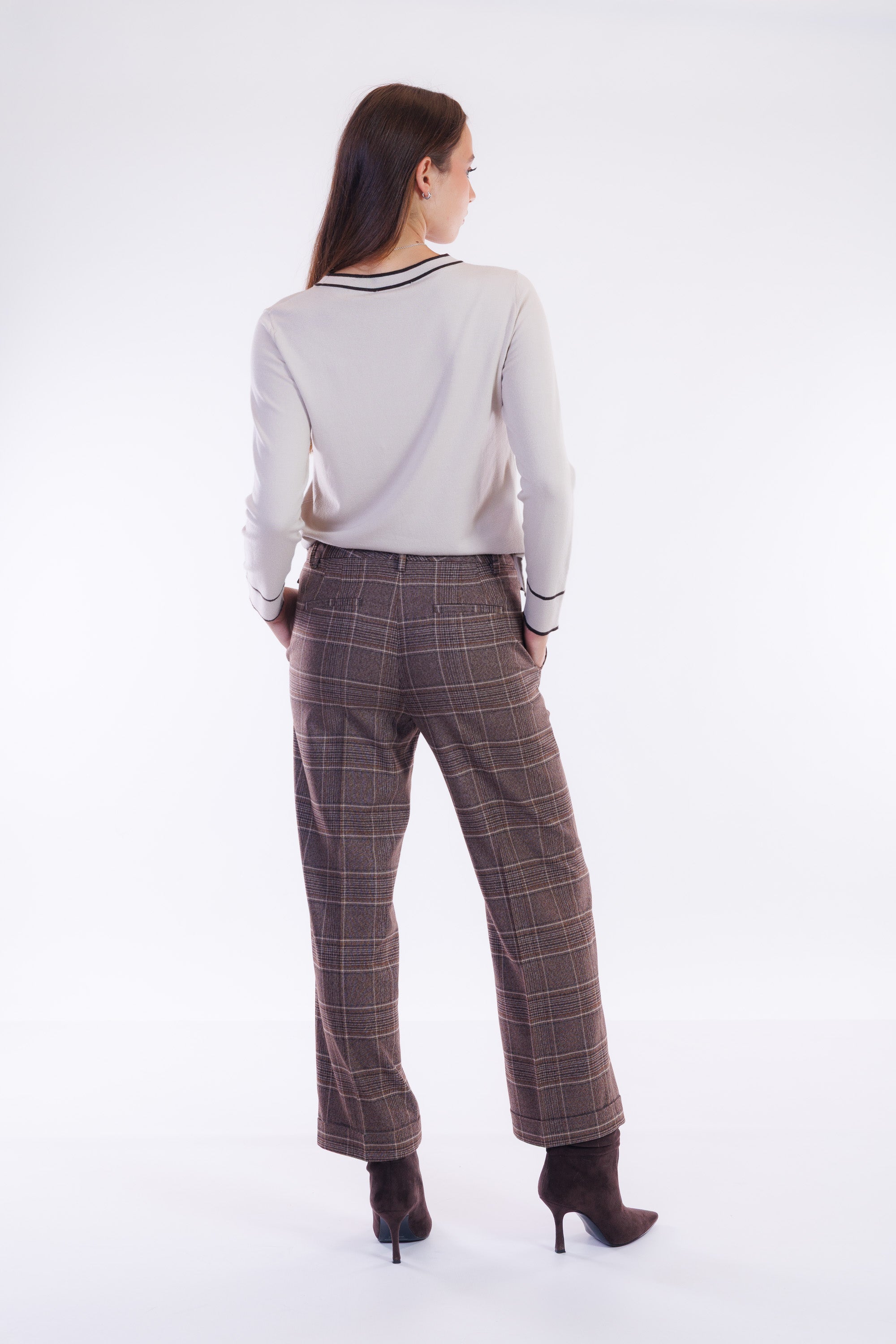 Pantalone check