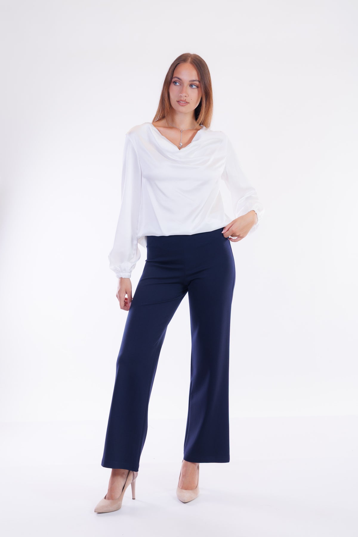 Blusa raso scollo morbido