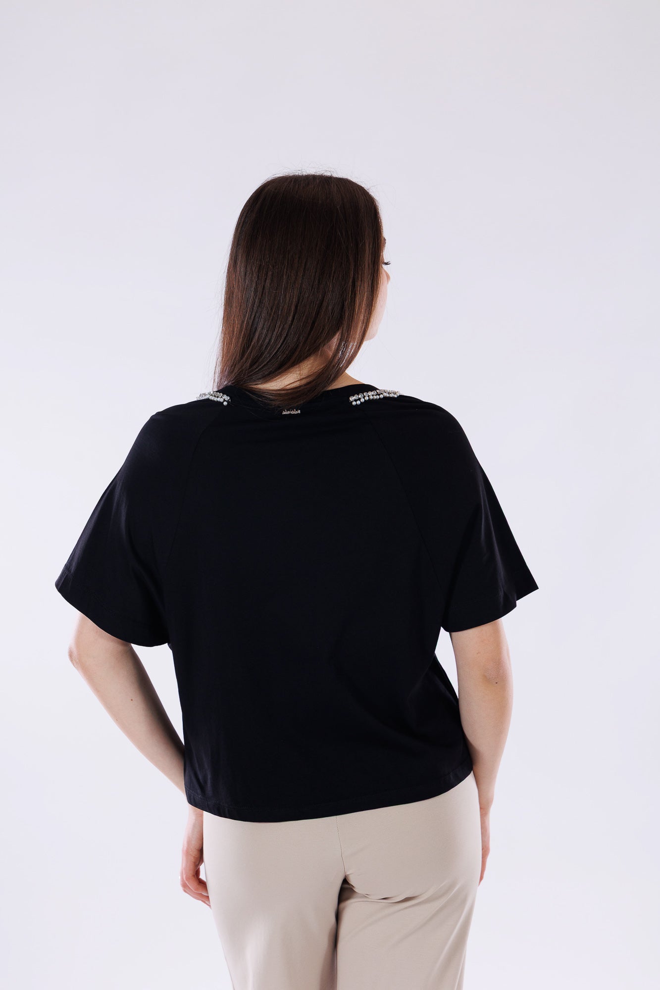T-shirt scollo a V strass
