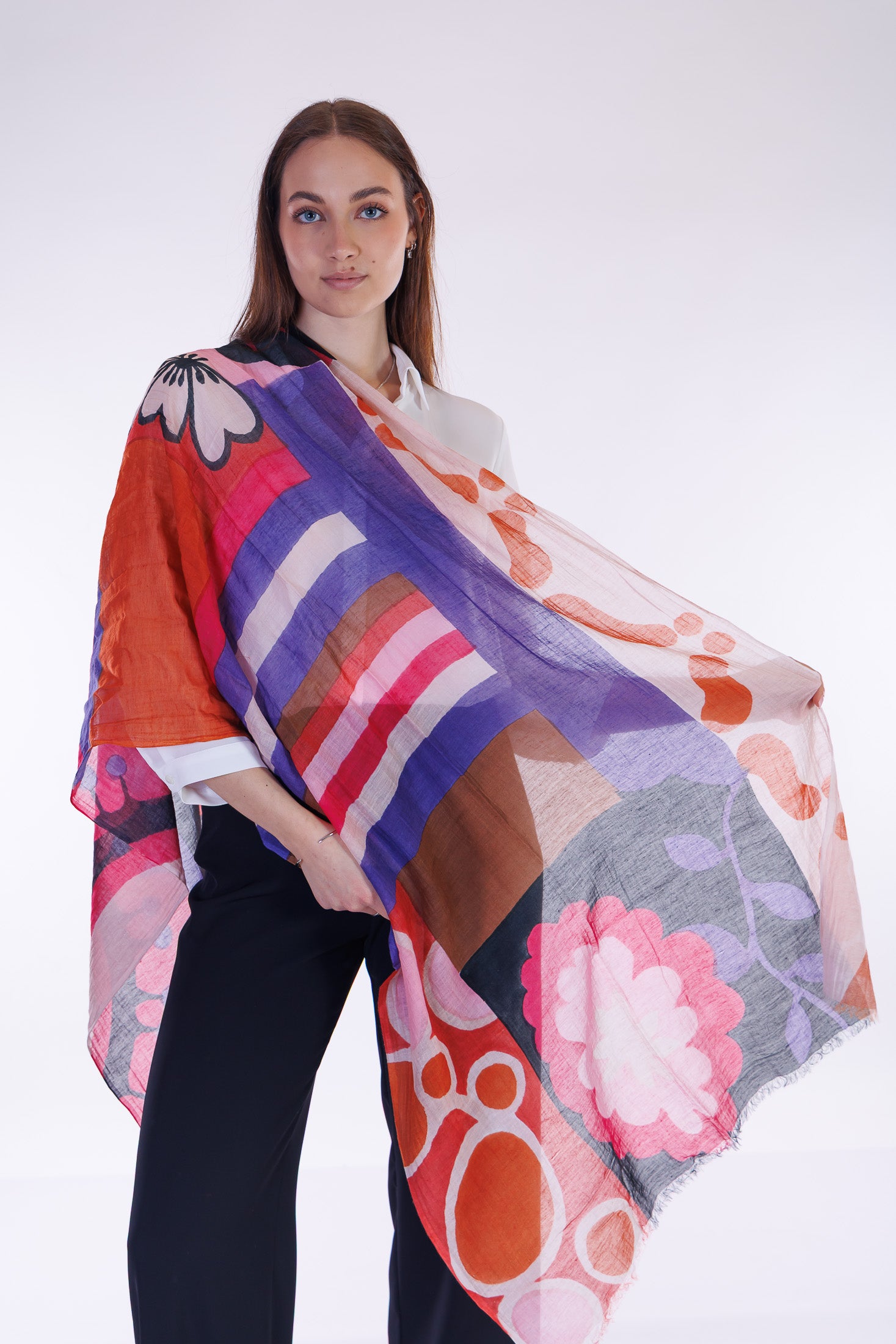 Stola fiori dipinta a mano