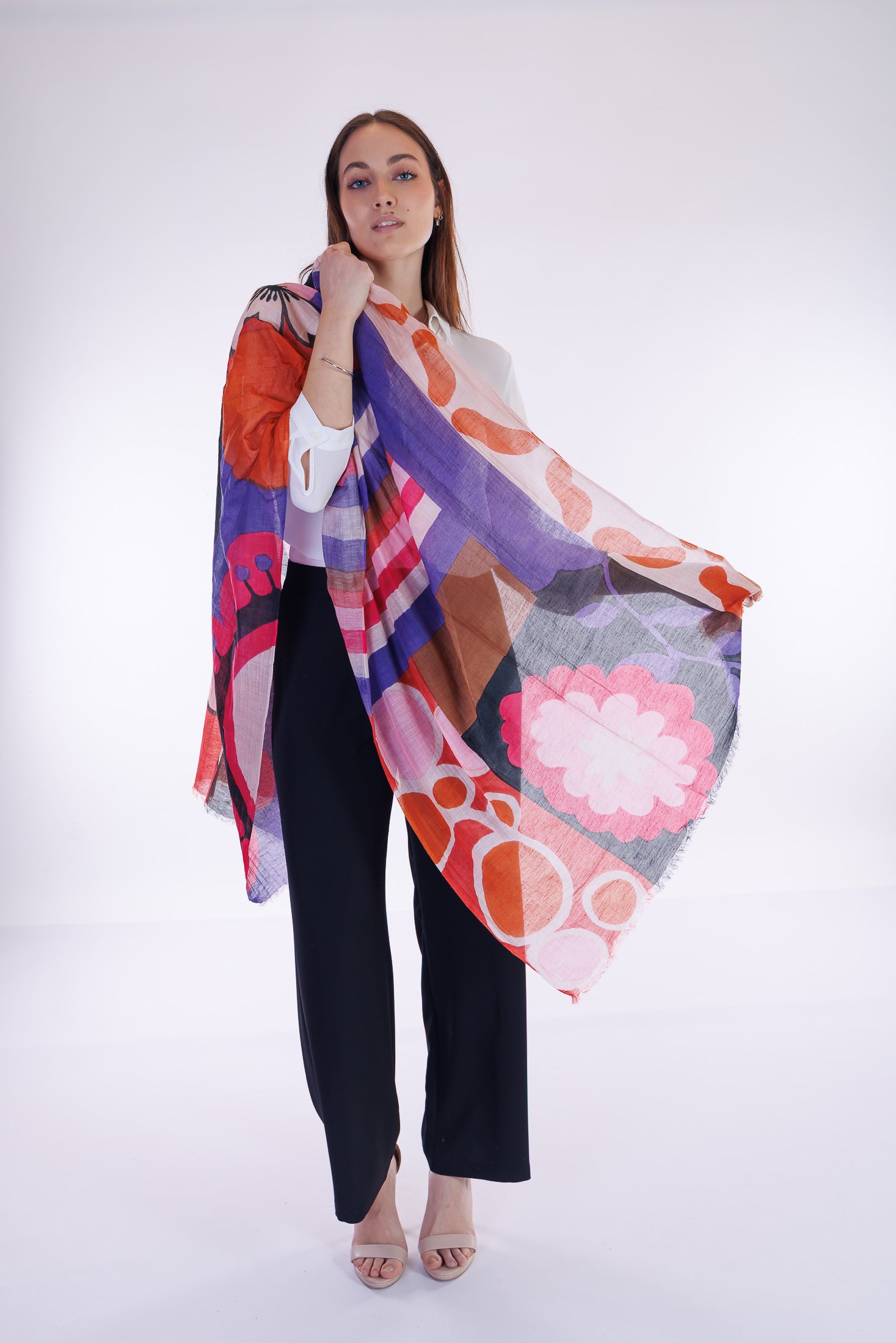 Stola fiori dipinta a mano