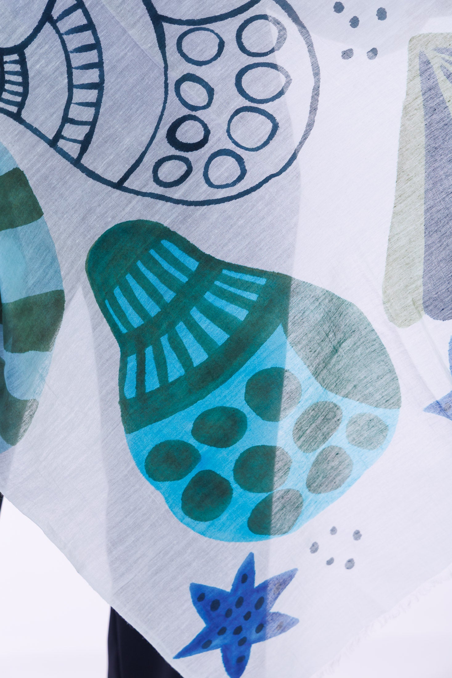 Stola conchiglie dipinta a mano