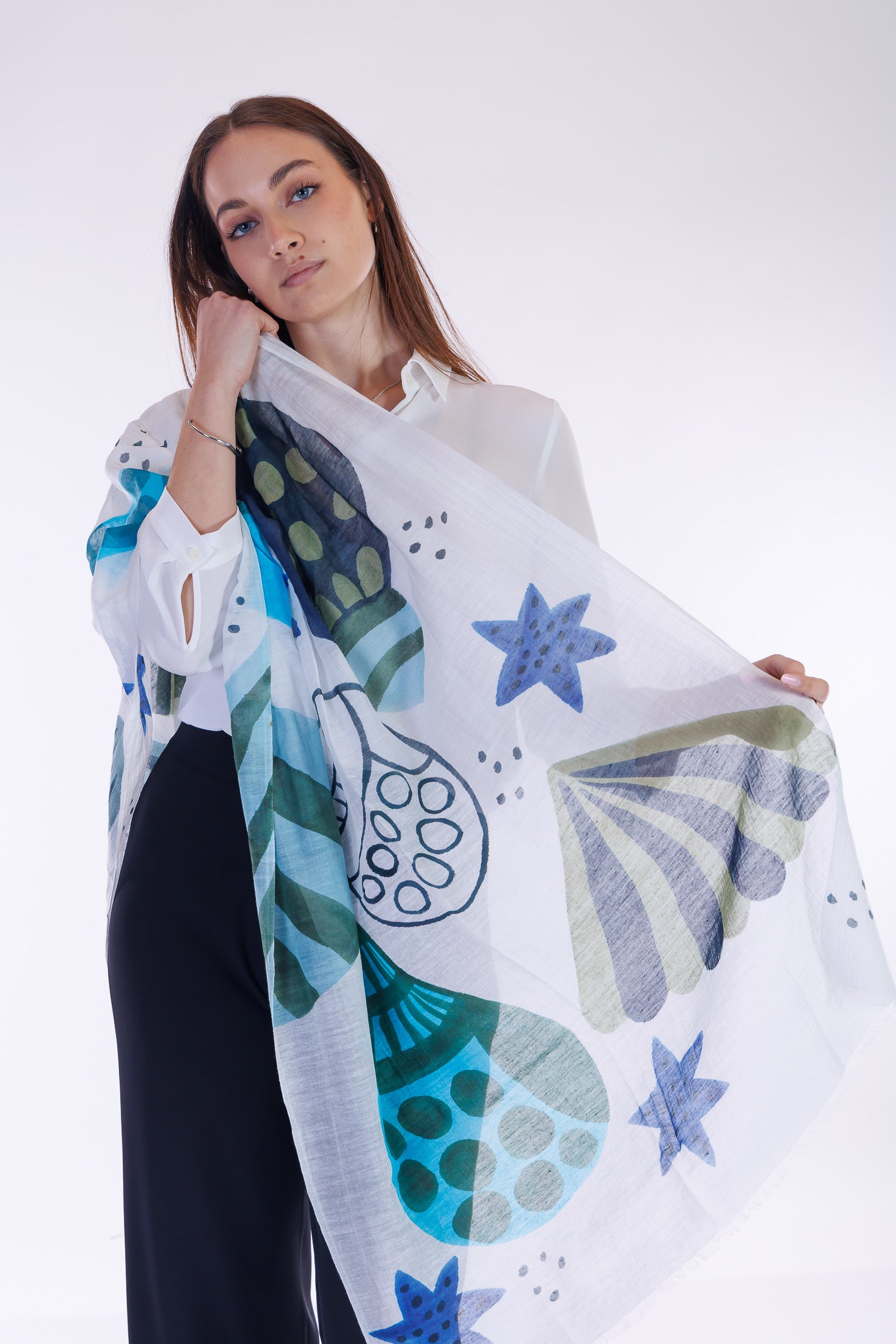 Stola conchiglie dipinta a mano