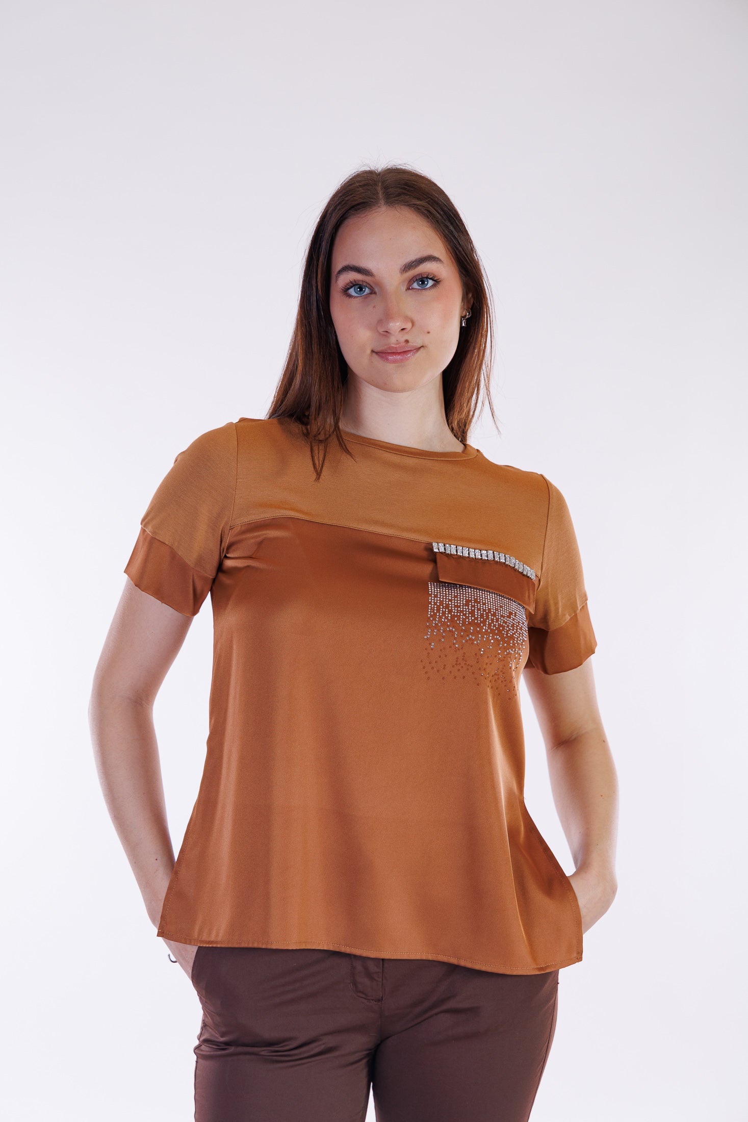 T-shirt bitessuto con strass tasca