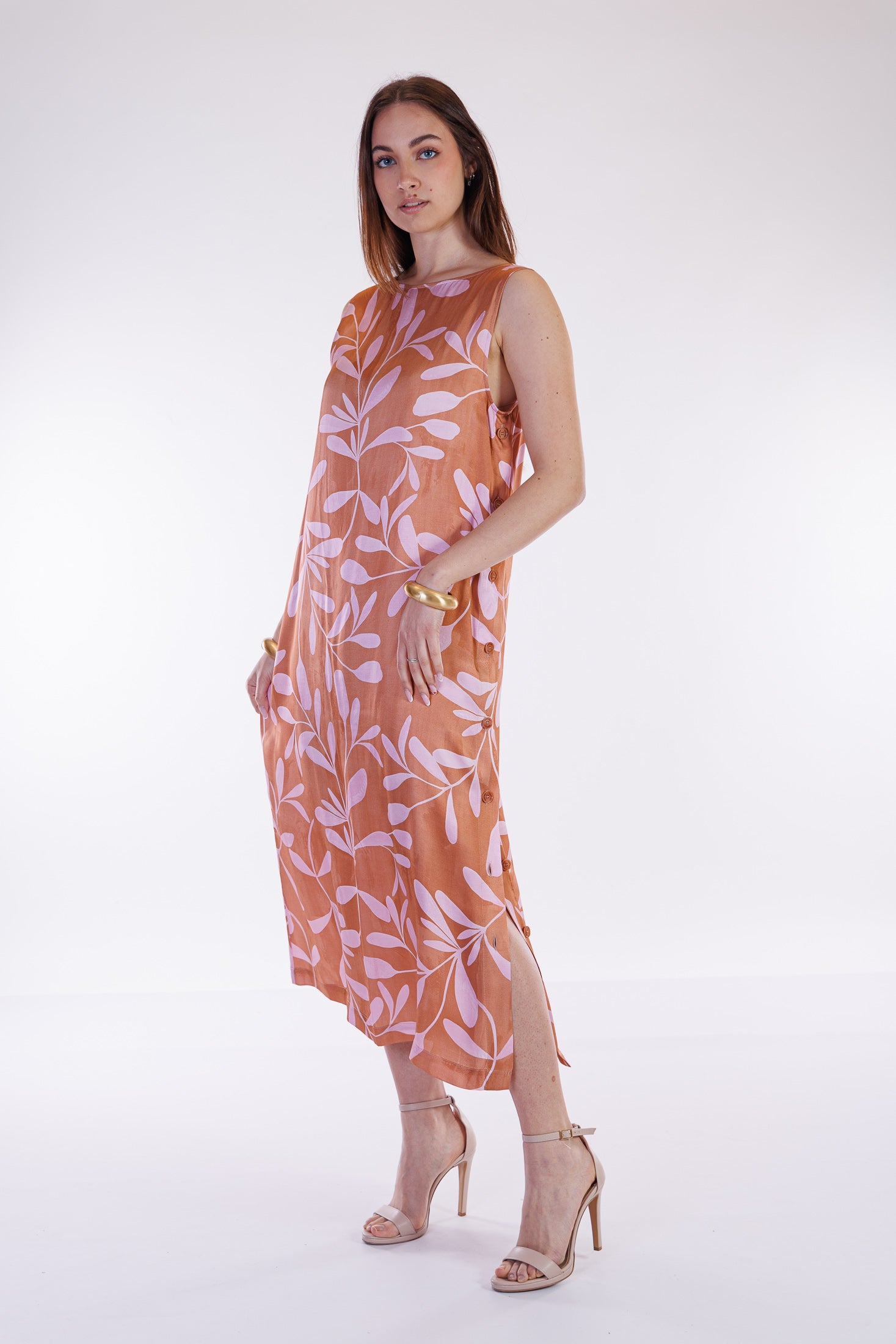 Abito con cintura ramage