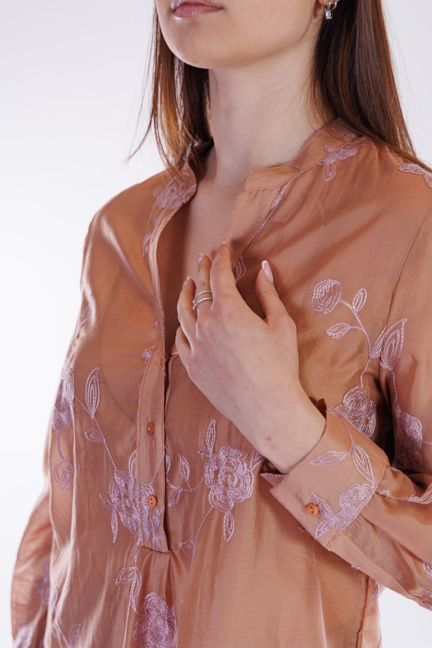 Camicia voile ricami