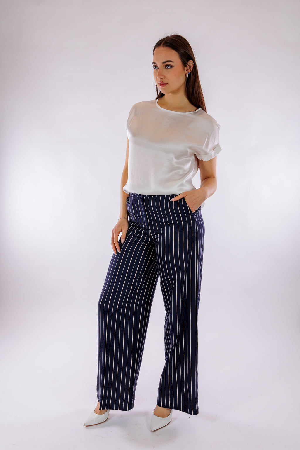 Pantalone largo righe