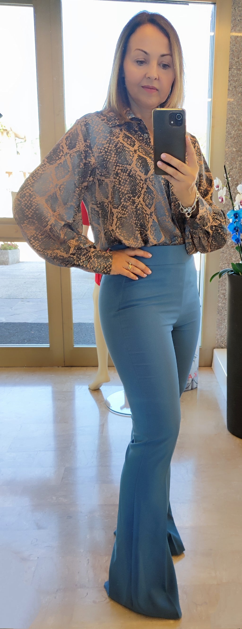 Pantalone a zampa