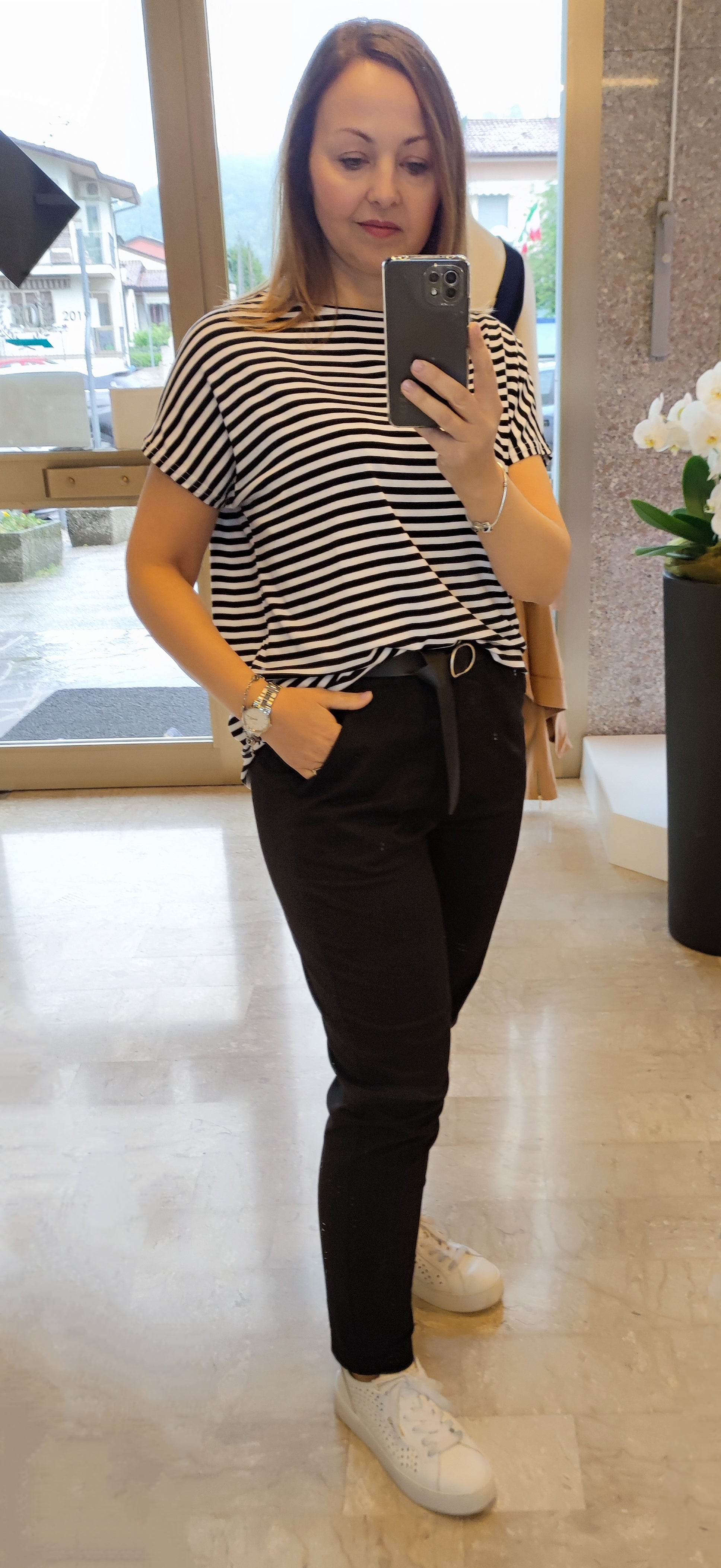 Pantalone chinos con cintura