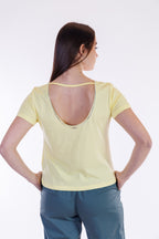 T-shirt scollo schiena