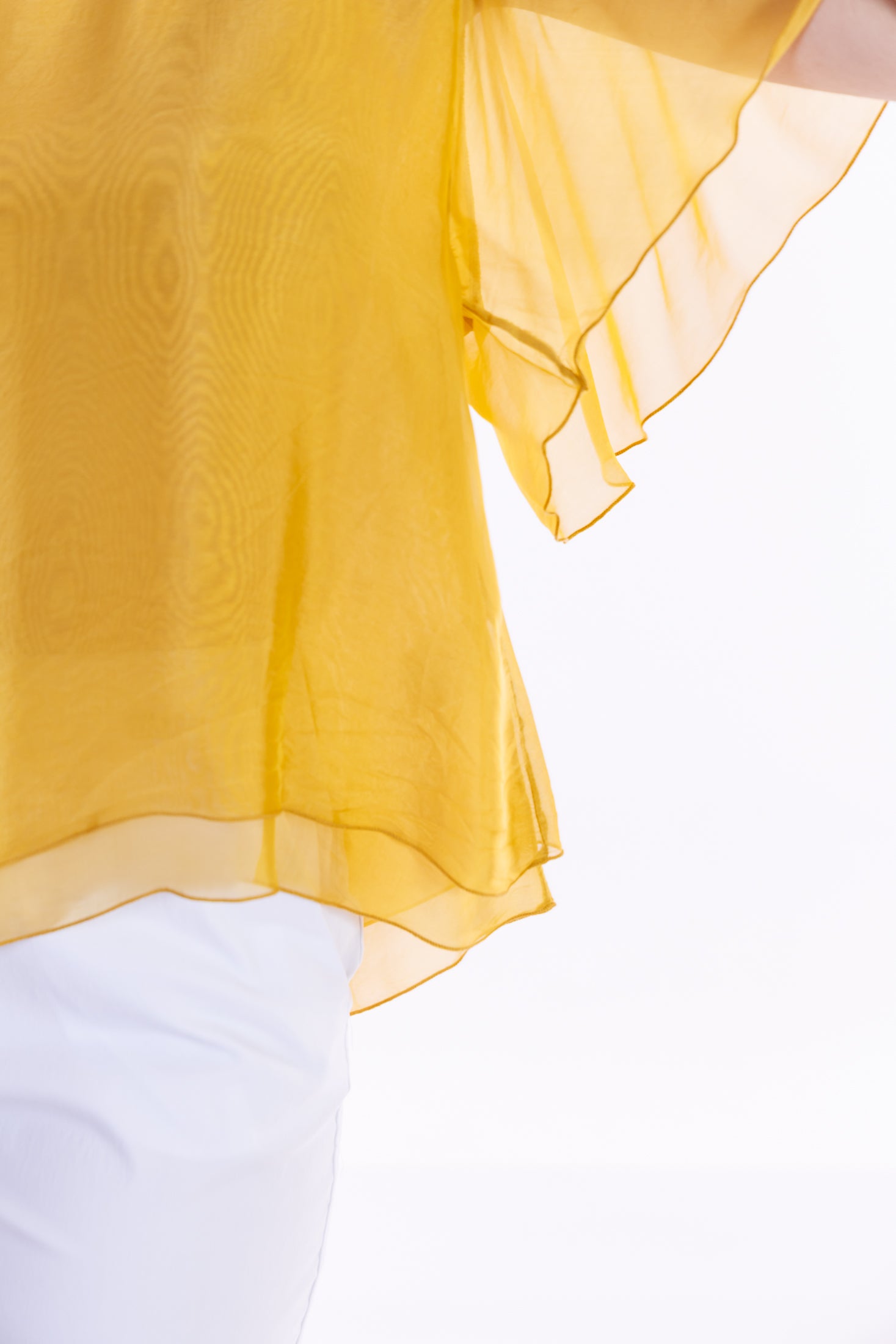 Blusa maniche farfalla