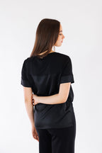 T-shirt raso, jersey e paillettes